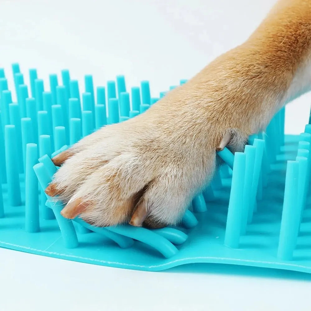 Pampered Paws: Portable Silicone Paw Cleaner - Your Dog's Ultimate Foot Spa!